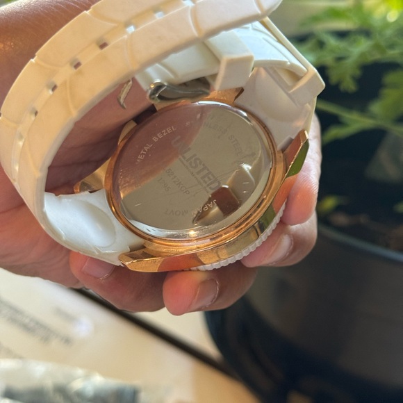 Unlisted watch | women watch - Picture 4 of 6